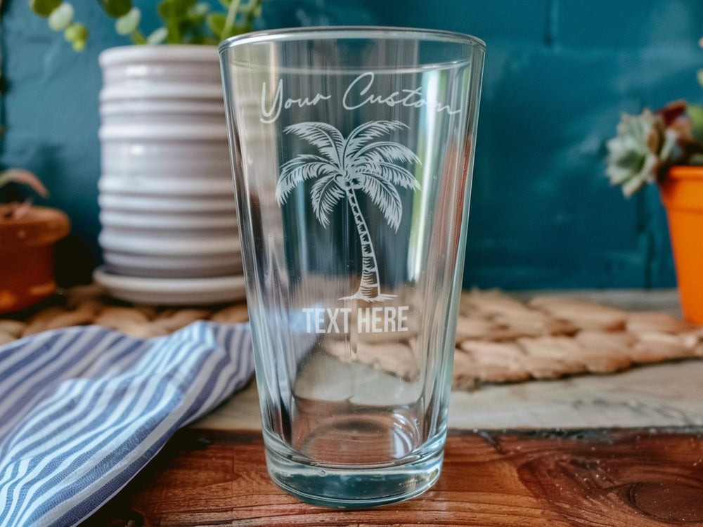Personalized Palm Tree Pint Glass: Engraved Tropical Drinkware