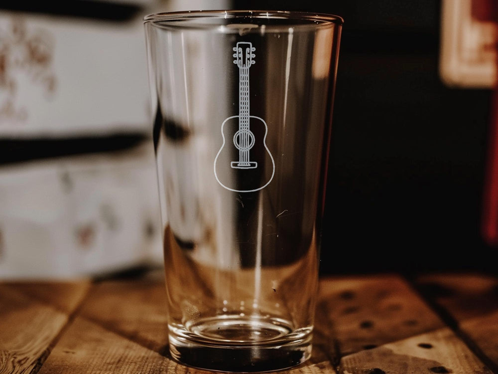 Retro Guitar Pint Glass: Engraved Rock Music Beer Glass