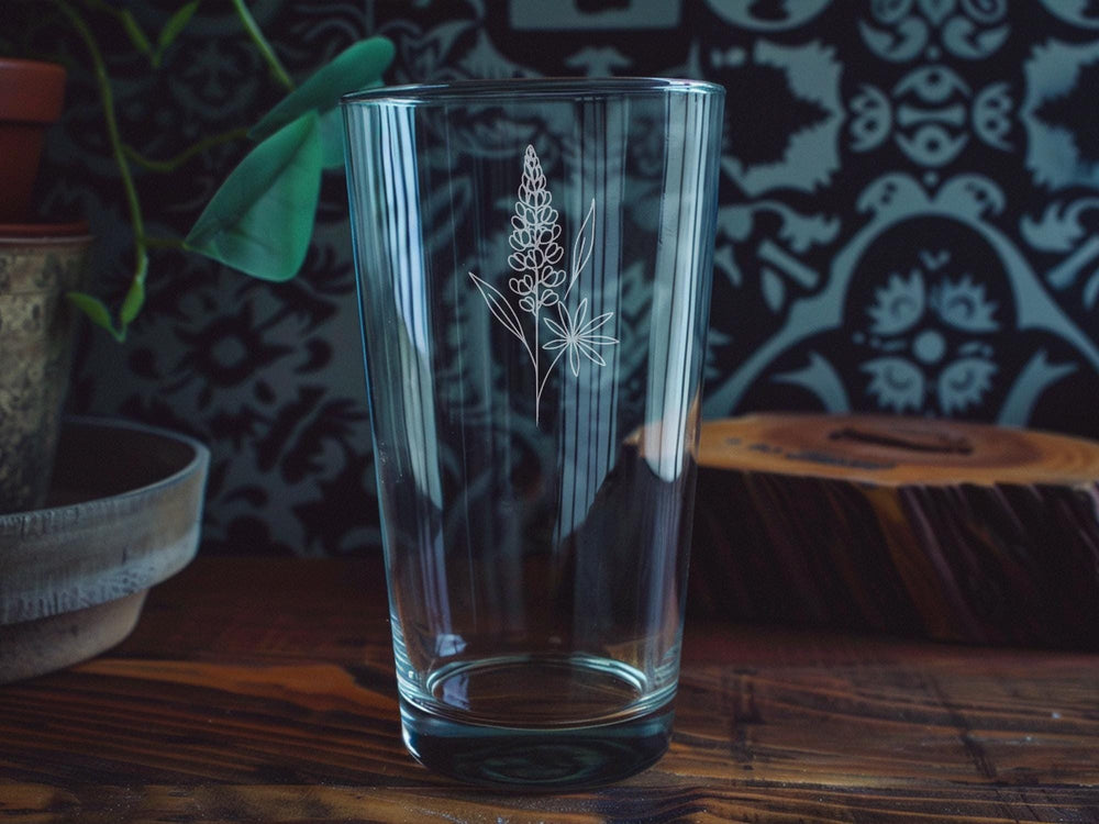 Lupine Flower Botanical Pint Glass – Wildflower Nature Drinkware – Floral Gift for Garden Lovers