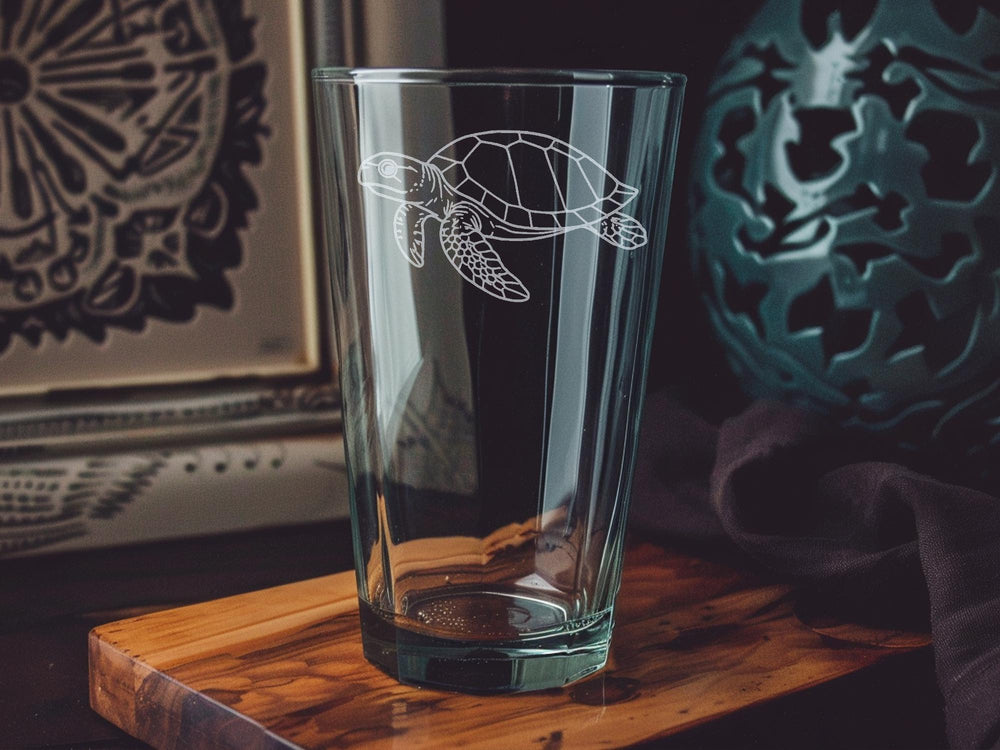 Kemps Ridley Sea Turtle Pint Glass – Ocean Wildlife Glassware – Marine Turtle Drinking Glass – Sea Life Gift for Turtle Lovers