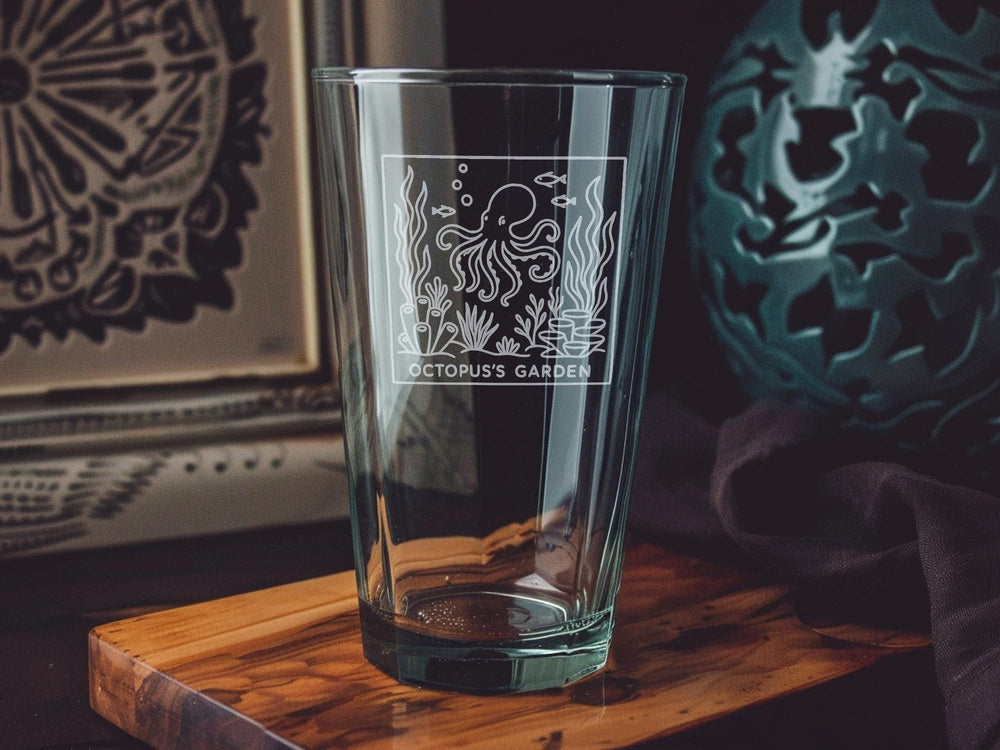 Octopus Garden Pint Glass – Laser Engraved Underwater Scene Glassware
