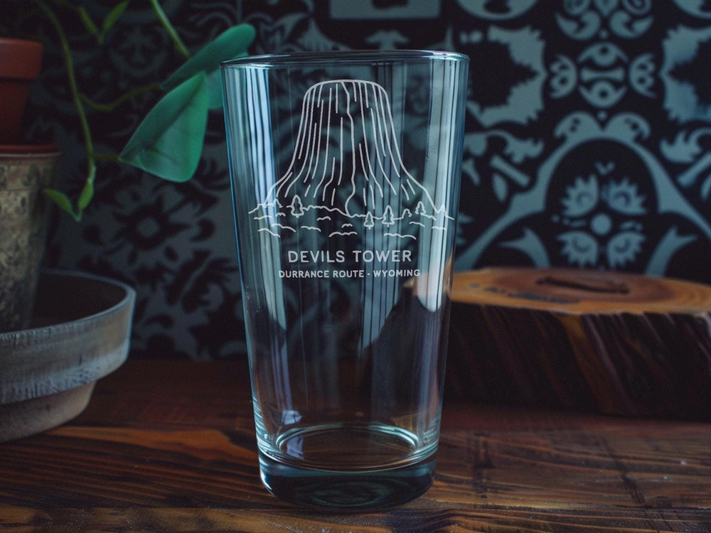 Devils Tower Durrance Route Wyoming Pint Glass | Iconic Climbing Route Souvenir | Wyoming Landmark Drinkware