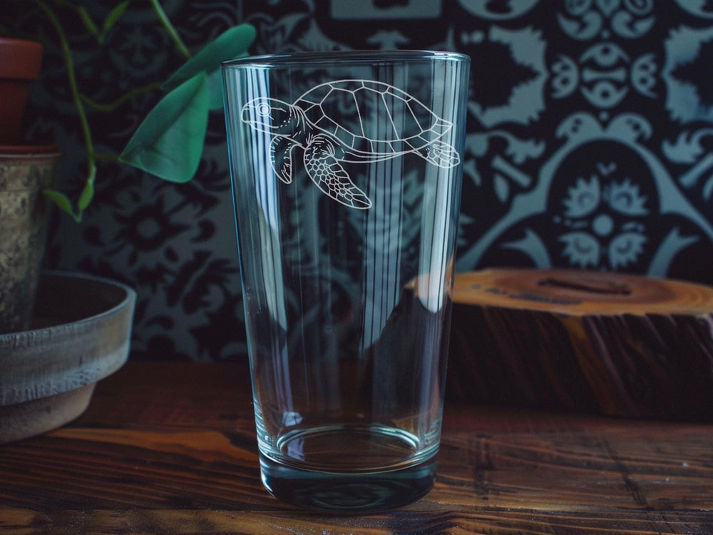 Kemps Ridley Sea Turtle Pint Glass – Ocean Wildlife Glassware – Marine Turtle Drinking Glass – Sea Life Gift for Turtle Lovers