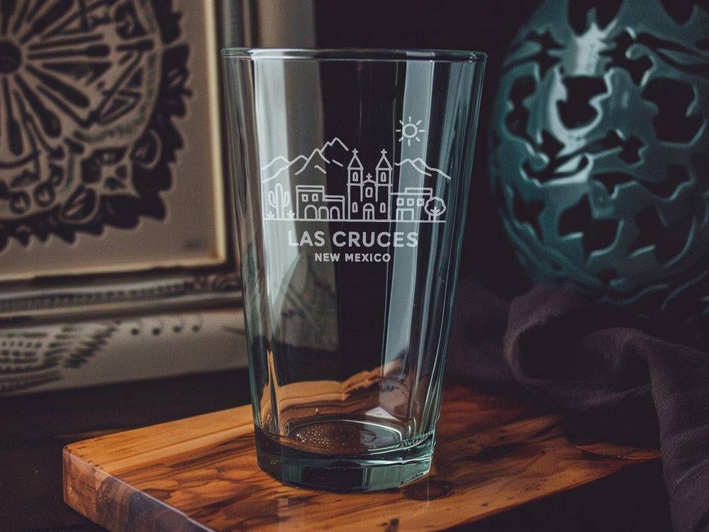 Las Cruces New Mexico Pint Glass with City Skyline and Desert Landscape Design – Unique Southwest Souvenir Glassware