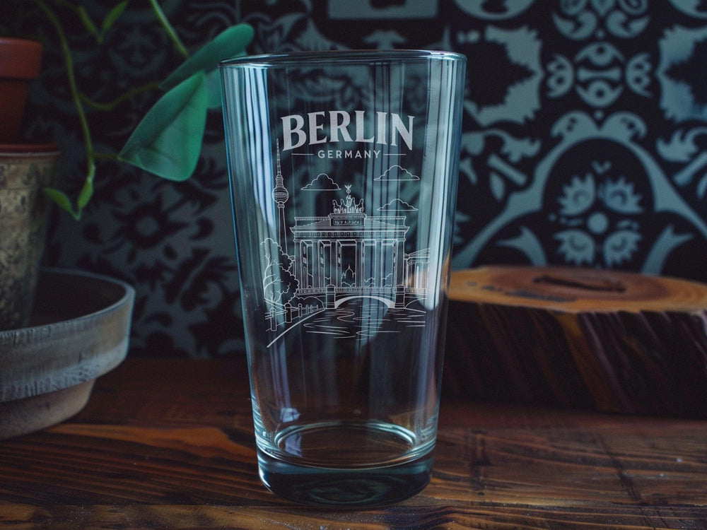 Berlin Germany Pint Glass, Berlin Skyline Landmarks Beer Glass, Travel Souvenir Gift, German City Glassware, Berlin Vacation Keepsake