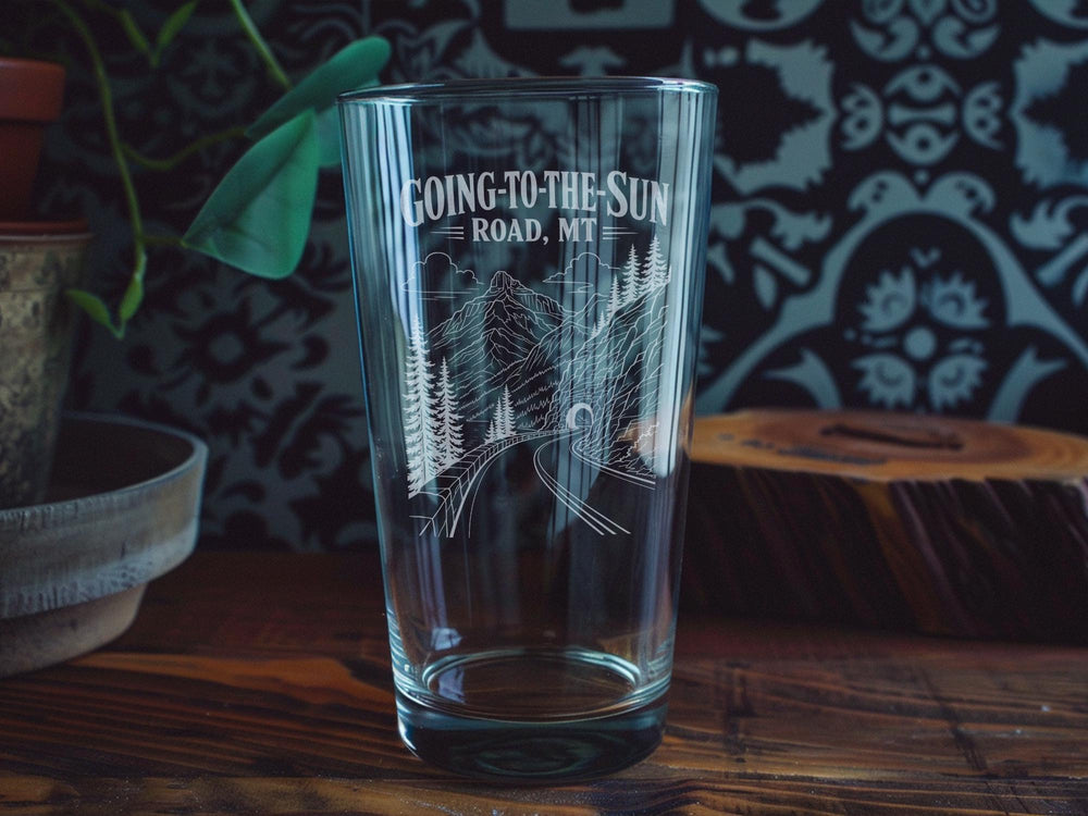Going-to-the-Sun Road Montana Pint Glass, Glacier National Park Scenic Roadway Souvenir Drinkware