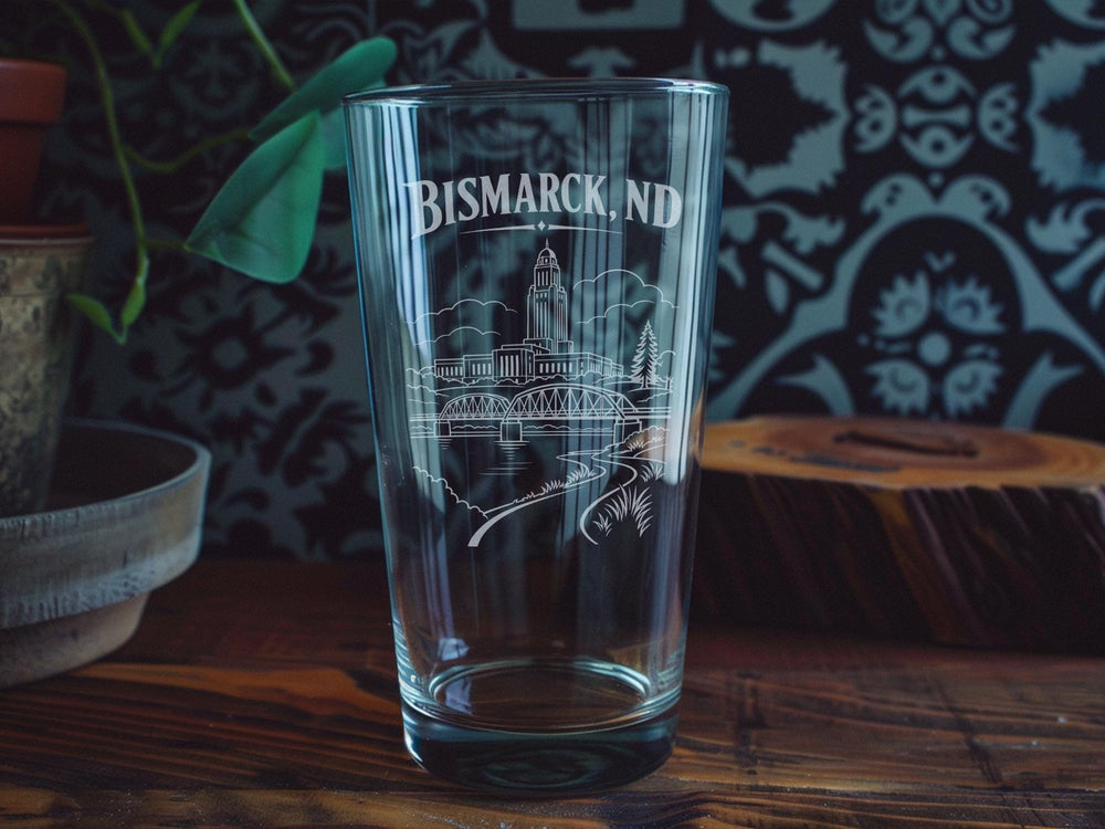Bismarck ND Pint Glass, Bismarck North Dakota Souvenir Beer Glass, City Skyline Travel Gift, Dakota Barware Drinkware
