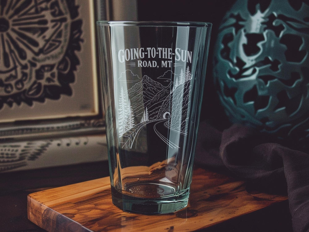 Going-to-the-Sun Road Montana Pint Glass, Glacier National Park Scenic Roadway Souvenir Drinkware