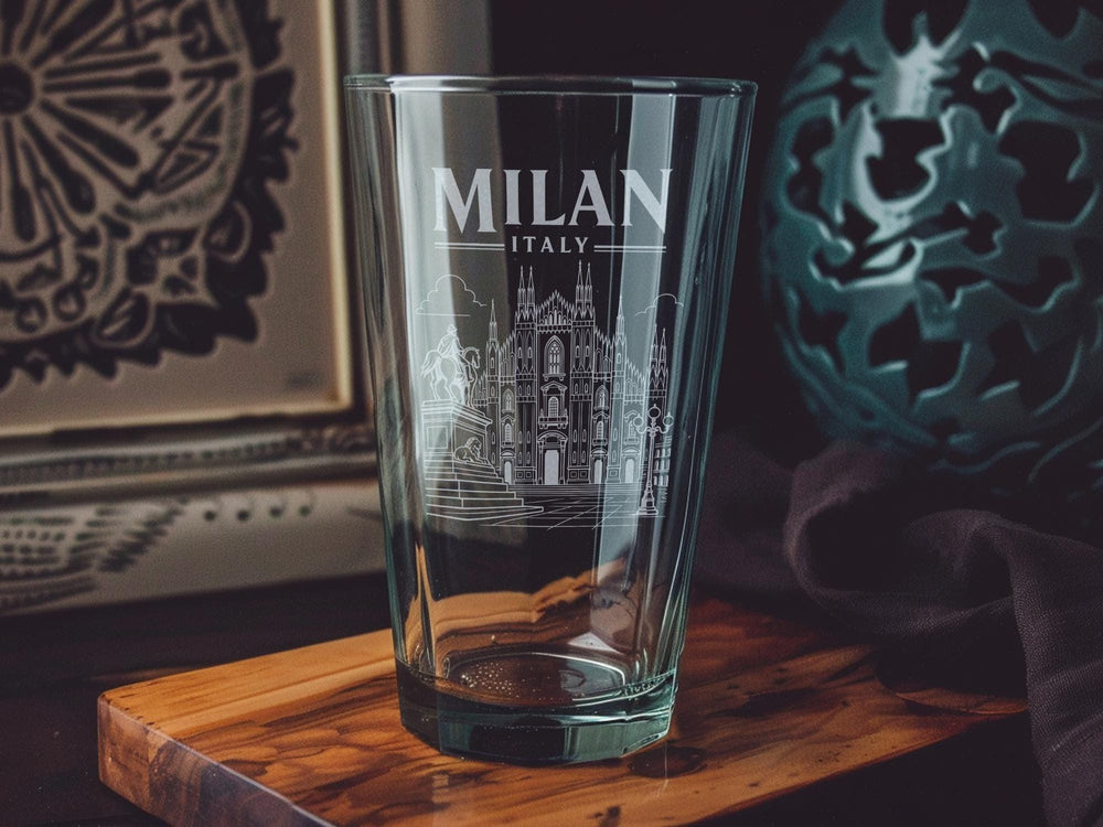 Milan Italy Pint Glass, Milano Souvenir Beer Glass, Italy Travel Gift, Milan Skyline Landmark Drinkware, Italian City Cup