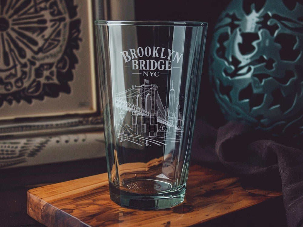 Brooklyn Bridge NYC Pint Glass, New York City Skyline Souvenir Beer Glass, Brooklyn Landmark Barware Gift