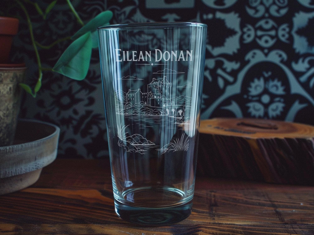 Eilean Donan Castle Pint Glass, Scottish Highlands Castle Souvenir Beer Glass, Scotland Travel Gift