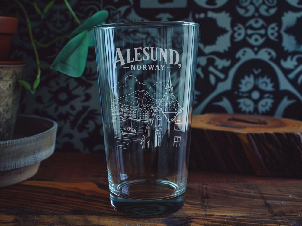 Ålesund Norway Pint Glass, Ålesund City Skyline Souvenir Beer Glass, Norway Travel Gift, Scandinavian Coastal Town Drinkware