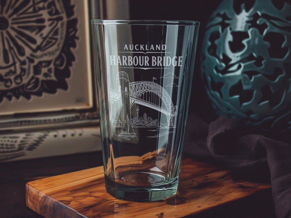Auckland Harbour Bridge Pint Glass, New Zealand Landmark Souvenir Beer Glass, Auckland Skyline Travel Gift