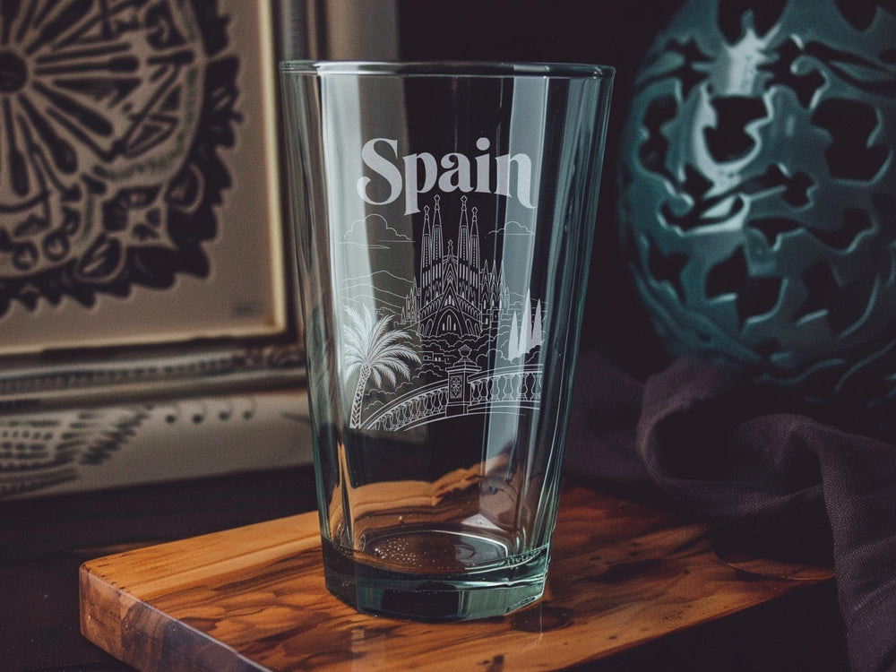 Spain Pint Glass, Spanish Flag Pint Glass, Spain Souvenir Beer Glass, España Gift for Spain Travel Lovers, Spanish Pride Glassware