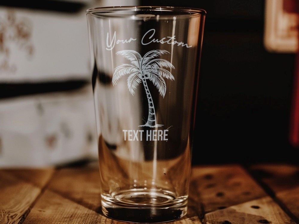 Personalized Palm Tree Pint Glass: Engraved Tropical Drinkware