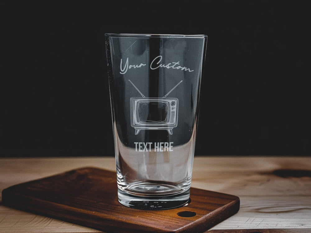 Retro TV Pint Glass: Personalized Classic Television Beer Cup