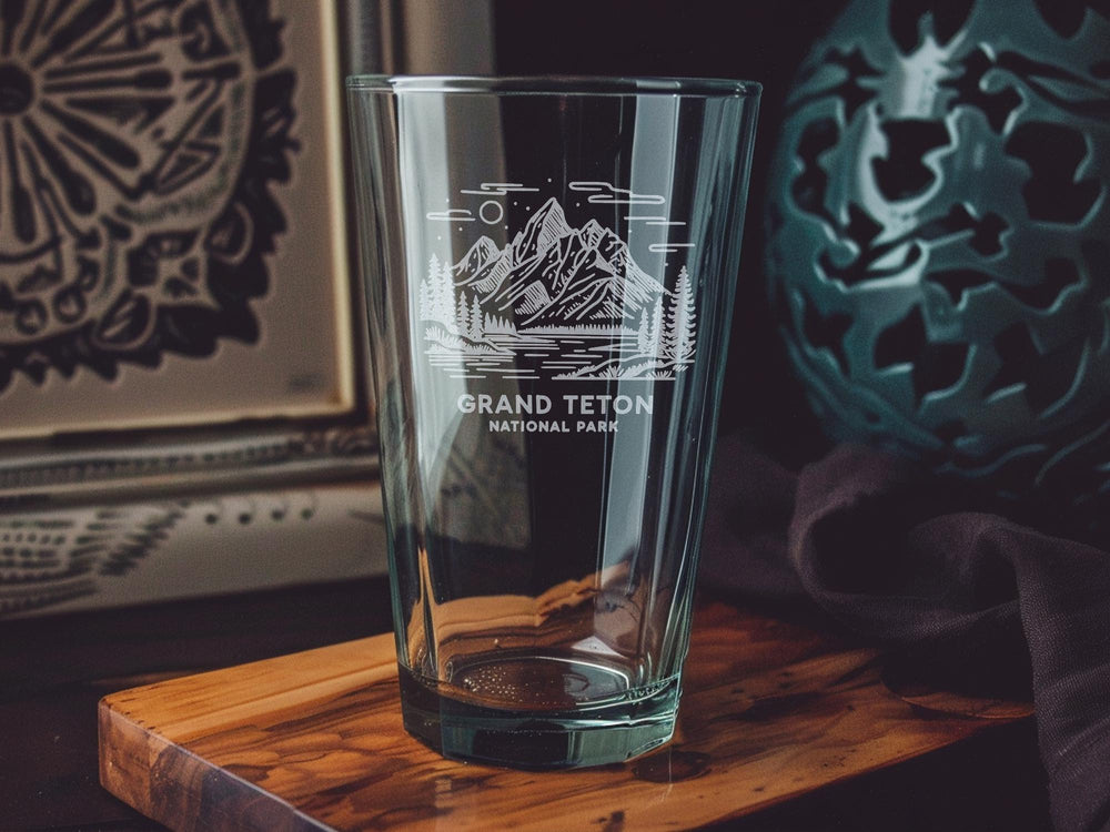 Grand Teton National Park Pint Glass: Engraved Mountain Landscape