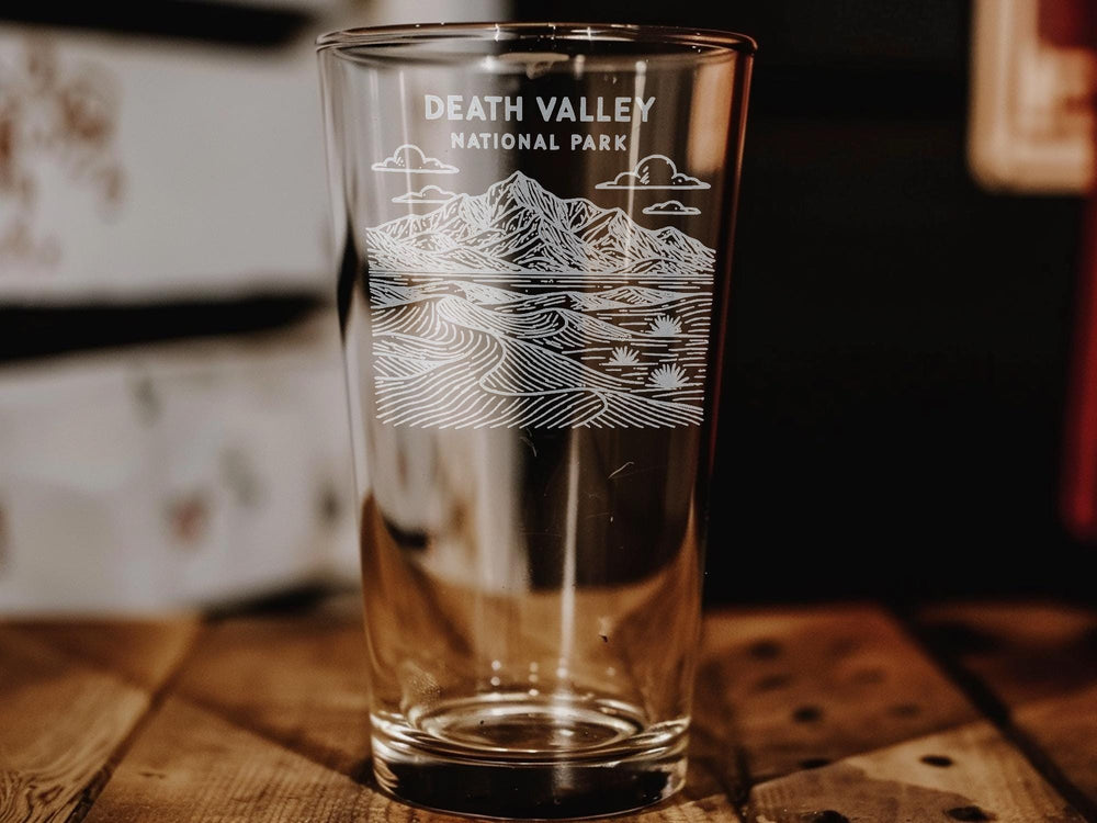 Death Valley National Park Pint Glass – Iconic Desert Landscape, Sand Dunes, Mountains, and Scenic View Design
