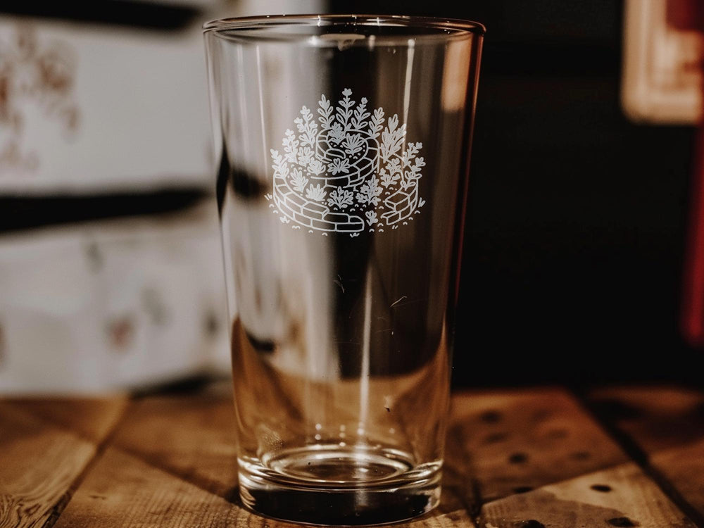Herb Spiral Garden Pint Glass: Botanical Design