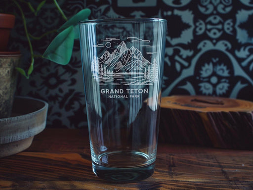 Grand Teton National Park Pint Glass: Engraved Mountain Landscape