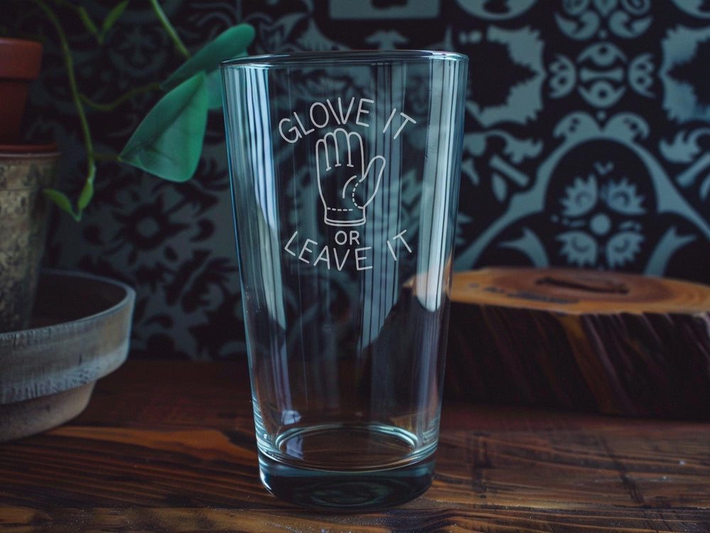 USA Pride Pint Glass: Engraved Patriotic American Gift