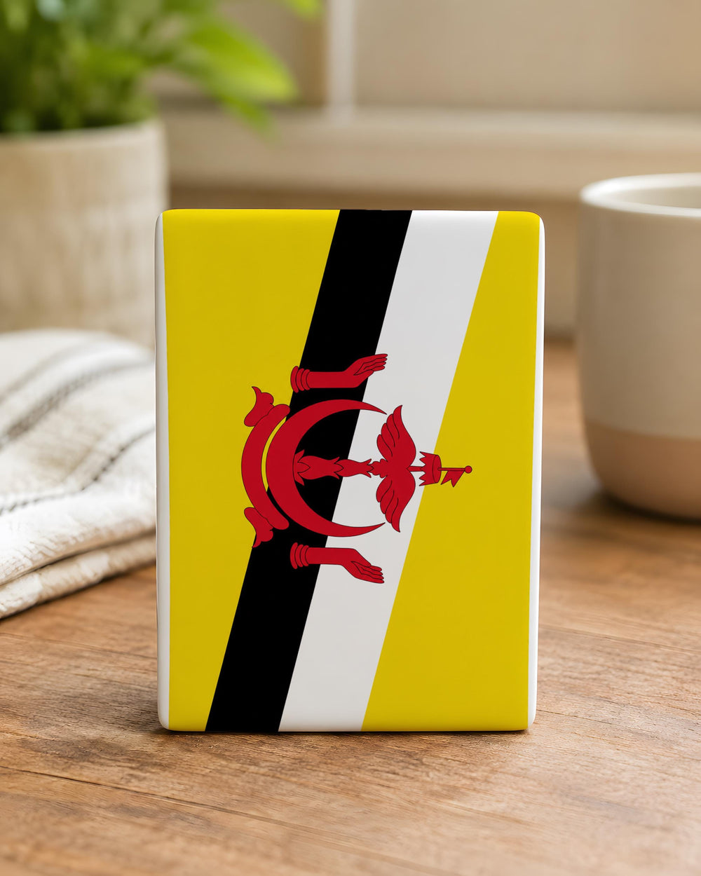 Brunei Flag Fridge Magnet, Brunei Darussalam Souvenir Magnet, Southeast Asia Travel Gift, National Flag Kitchen Magnet