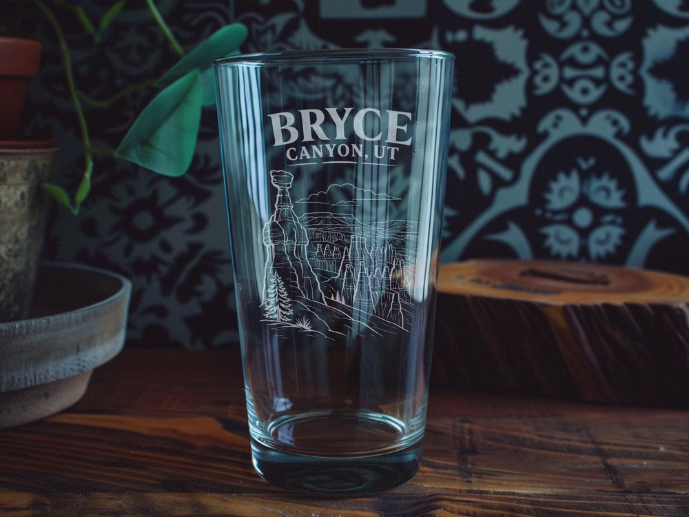 Bryce Canyon Utah Pint Glass, Bryce Canyon National Park Souvenir Glass, Utah Travel Gift, Hoodoos Scenic Landscape Drinkware