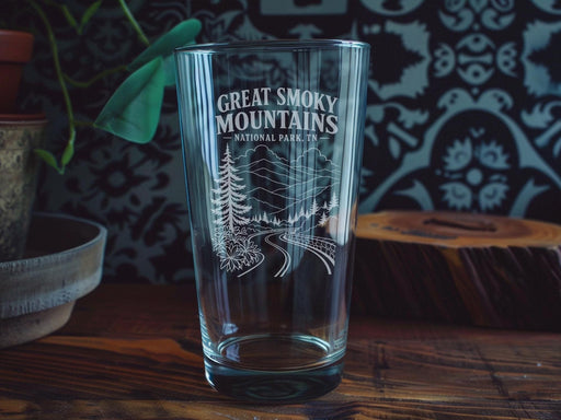 Great Smoky Mountains National Park TN Pint Glass, Tennessee Souvenir Drinkware, Smokies Travel Gift, National Park Glassware