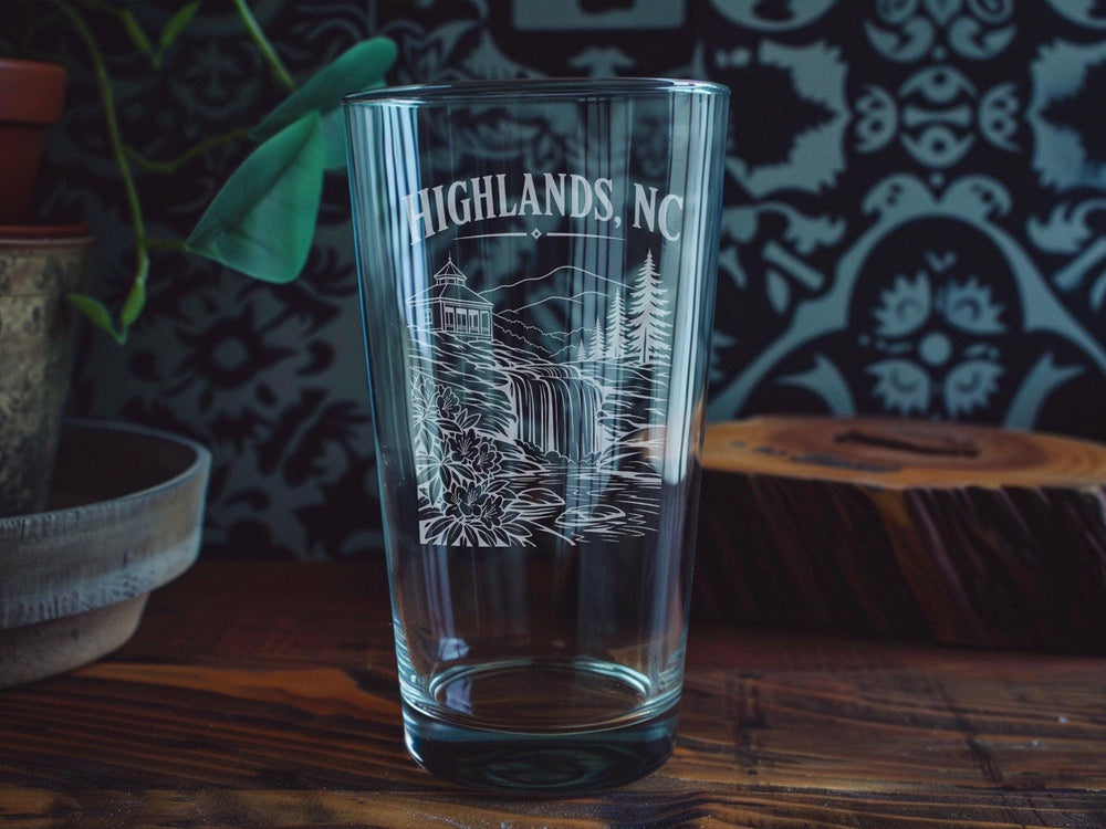 Highlands NC Pint Glass, Highlands North Carolina Souvenir Drinking Glass, Mountain Town Travel Gift, Vacation Keepsake Glassware