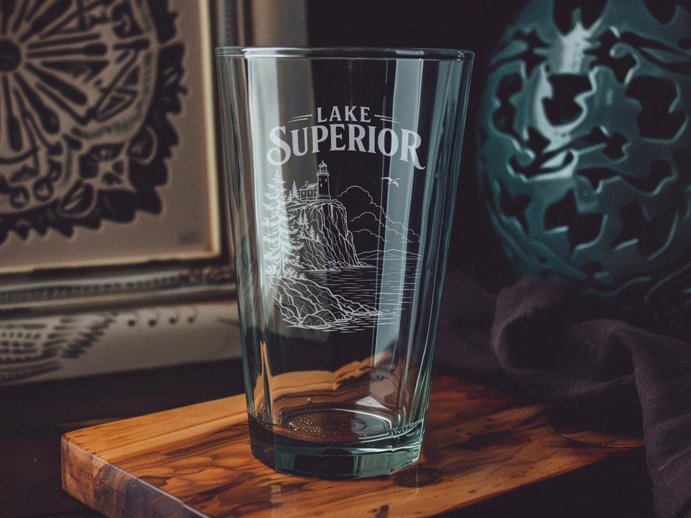 Lake Superior Pint Glass, Great Lakes Drinking Glass, Minnesota Wisconsin Michigan Souvenir Barware, Lake Superior Gift