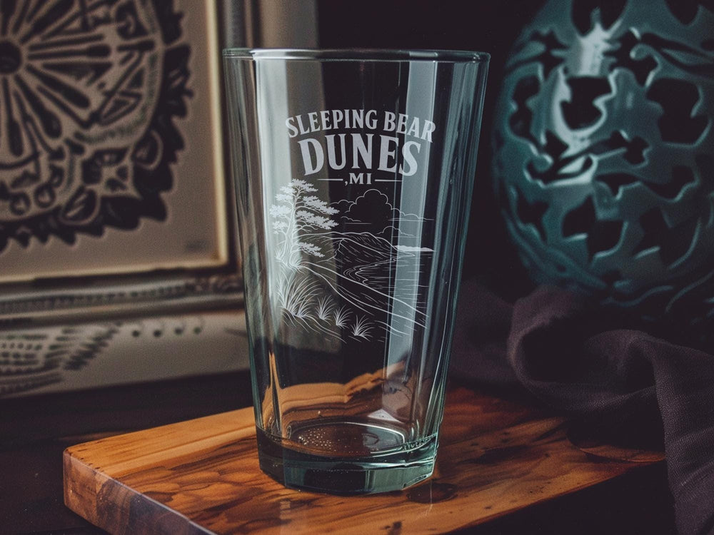 Sleeping Bear Dunes Michigan Pint Glass, Lake Michigan Sand Dunes Souvenir Beer Glass, Traverse City MI Vacation Gift