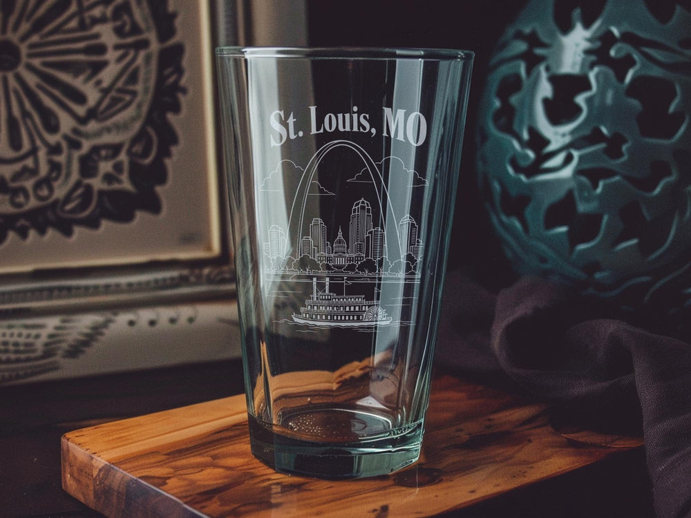 St. Louis MO Pint Glass, St Louis Missouri Souvenir Beer Glass, Gateway Arch City Skyline Drinkware Gift