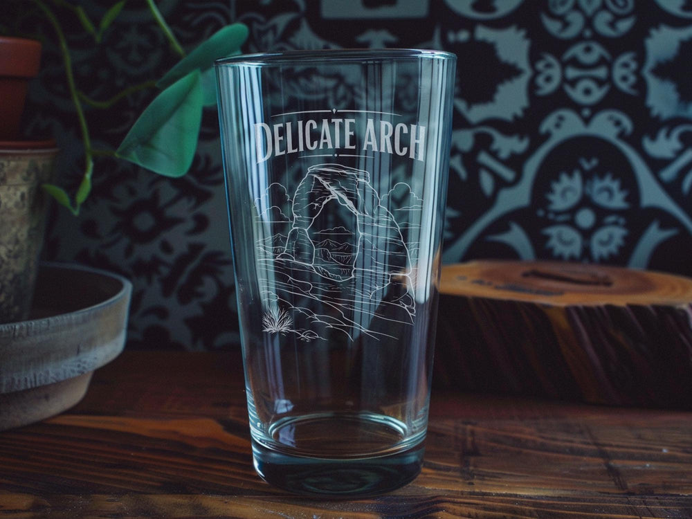 Delicate Arch Pint Glass, Arches National Park Utah Souvenir Beer Glass, Moab Desert Landmark Drinkware Gift