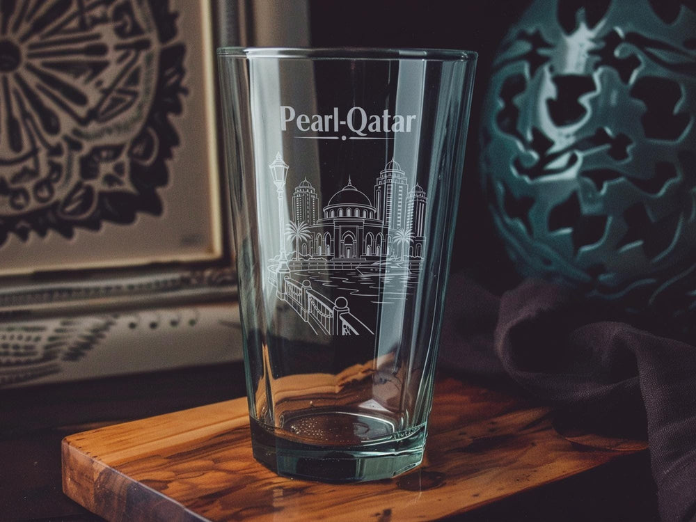 Pearl-Qatar Pint Glass, The Pearl Doha Qatar Souvenir Beer Glass, Qatar Skyline Travel Gift, Middle East Landmark Drinkware
