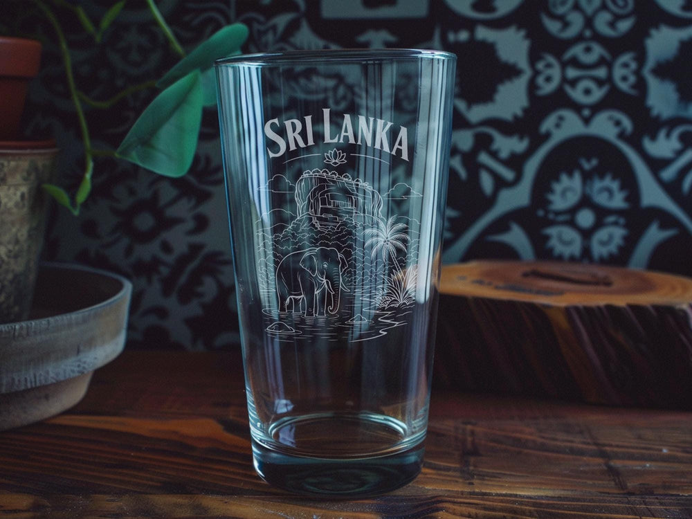 Sri Lanka Pint Glass, Sri Lankan Island Map with Colombo Landmark Souvenir Beer Glass Gift
