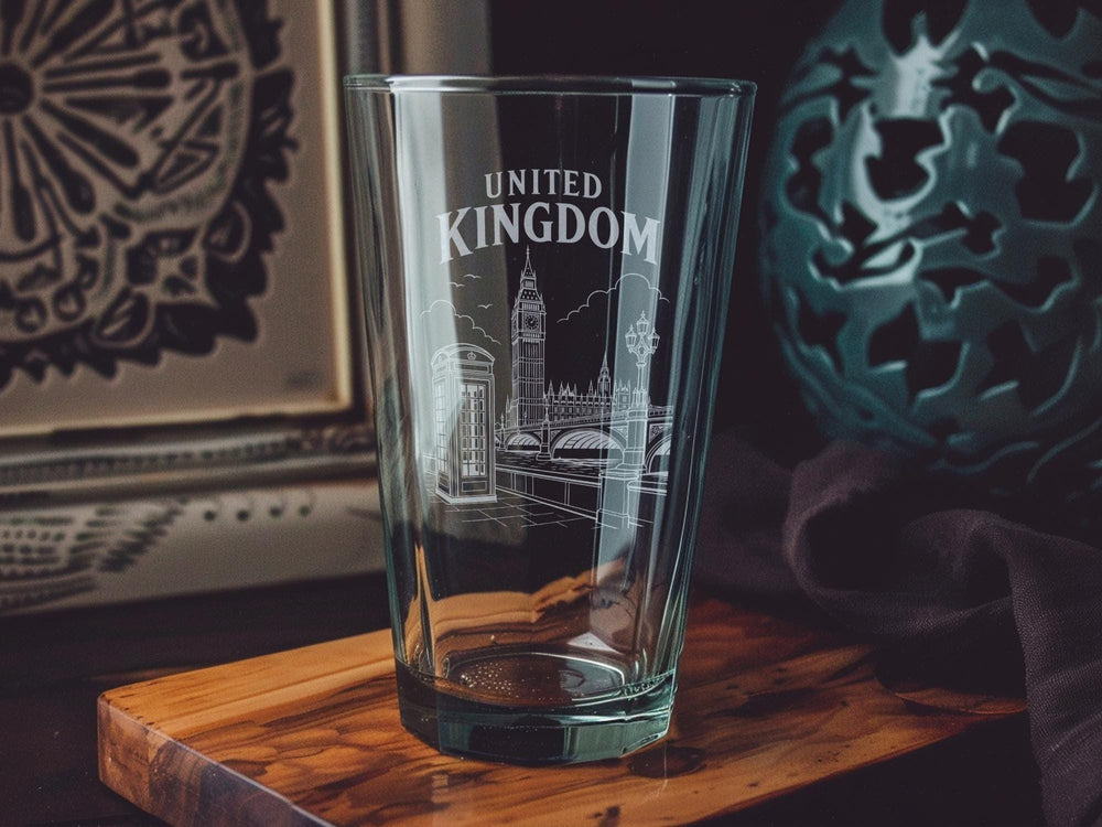 United Kingdom Pint Glass, UK Map and Landmark Beer Glass, Great Britain England Scotland Wales Souvenir Pub Drinkware