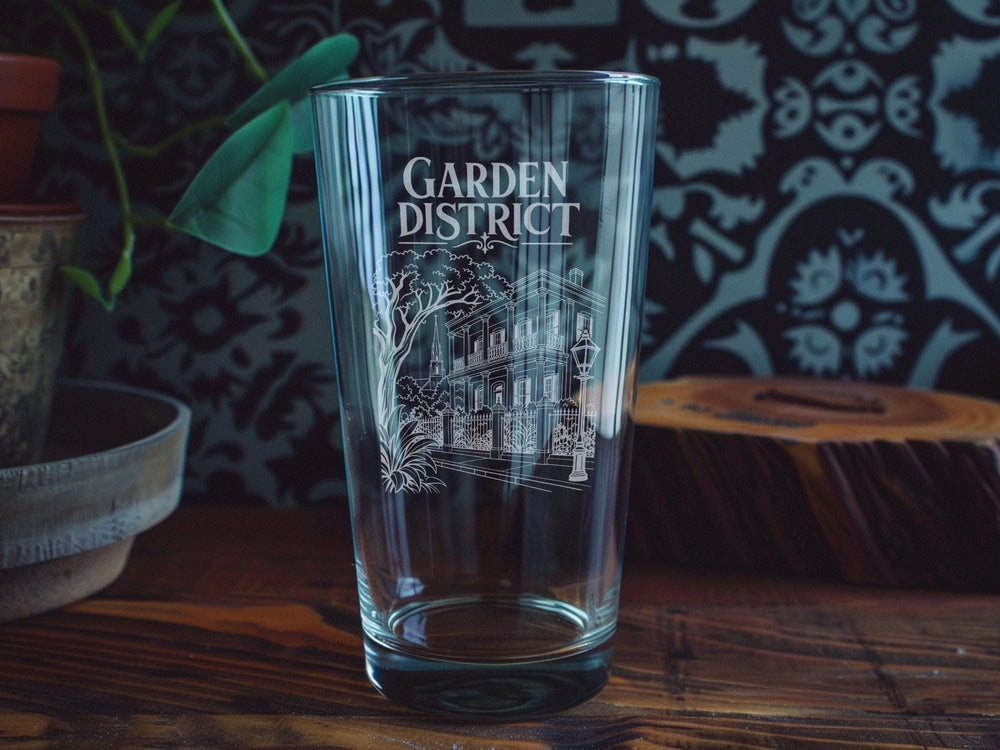 Garden District New Orleans Pint Glass, Historic Neighborhood Street Scene Souvenir Drinkware
