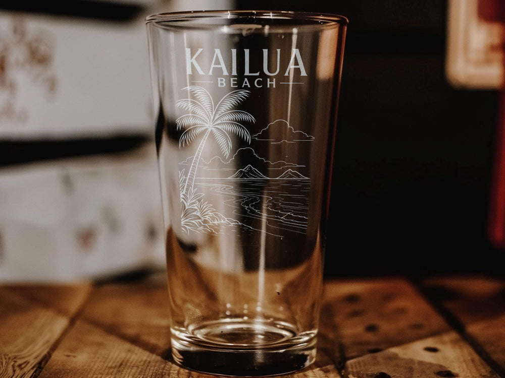 Kailua Beach Pint Glass, Hawaii Beach Scene Drinkware, Coastal Ocean Waves Souvenir Glass, Island Vacation Gift