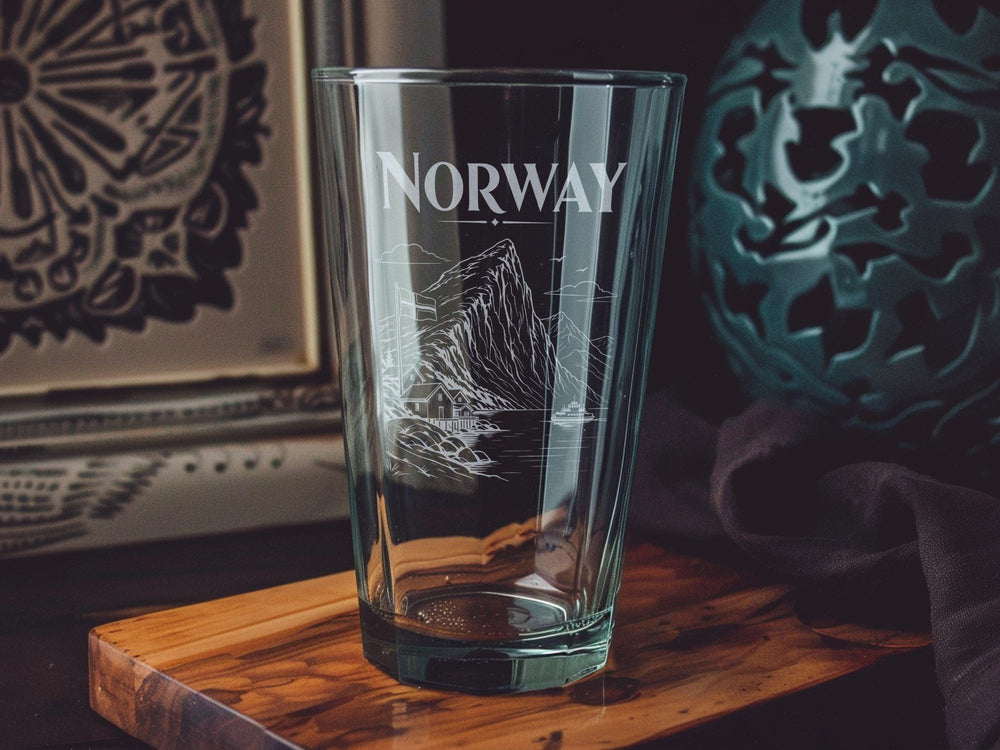 Norway Pint Glass, Norway Travel Souvenir Beer Glass, Norwegian Landmark Themed Pint Glass, Norway Gift for Travelers