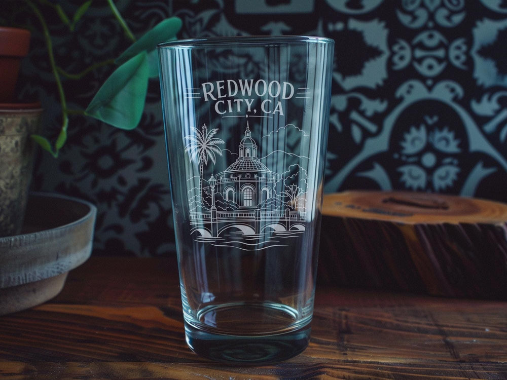 Redwood City CA Pint Glass, Redwood City California Souvenir Beer Glass, Bay Area Travel Gift, Silicon Valley Drinkware
