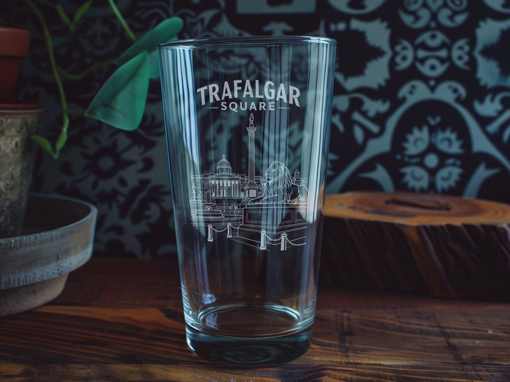 Trafalgar Square London Pint Glass, Nelson’s Column & Lions Souvenir Beer Glass, UK Landmark Drinkware